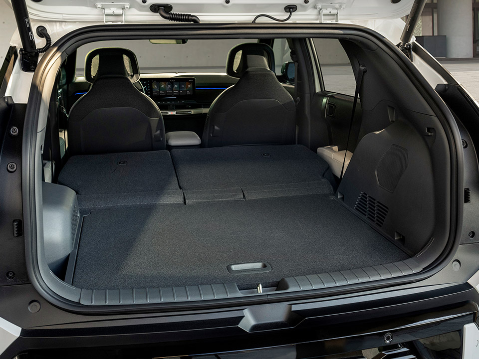 Second row full folding